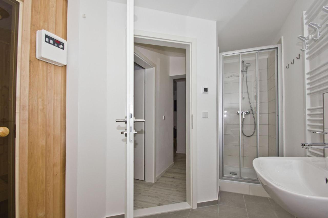 Ferienresidenz Zwei Bodden Fewo2-8 - Balkon, Sauna, Kamin Lietzow Exterior foto
